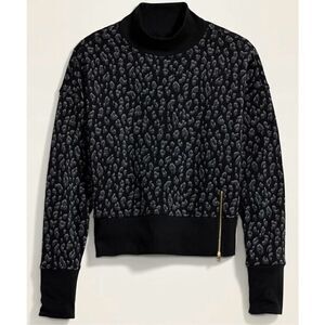 Old navy leopard print mock neck cropped pullover